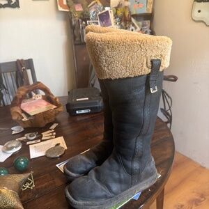 Ugg tall black shearling